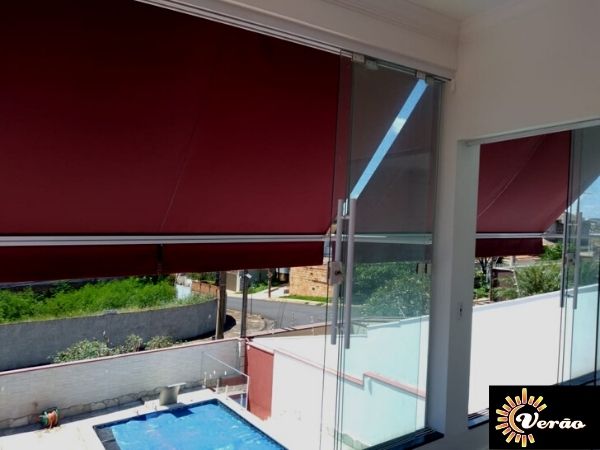 Toldo Cortina com Braços em Lona Acrílica